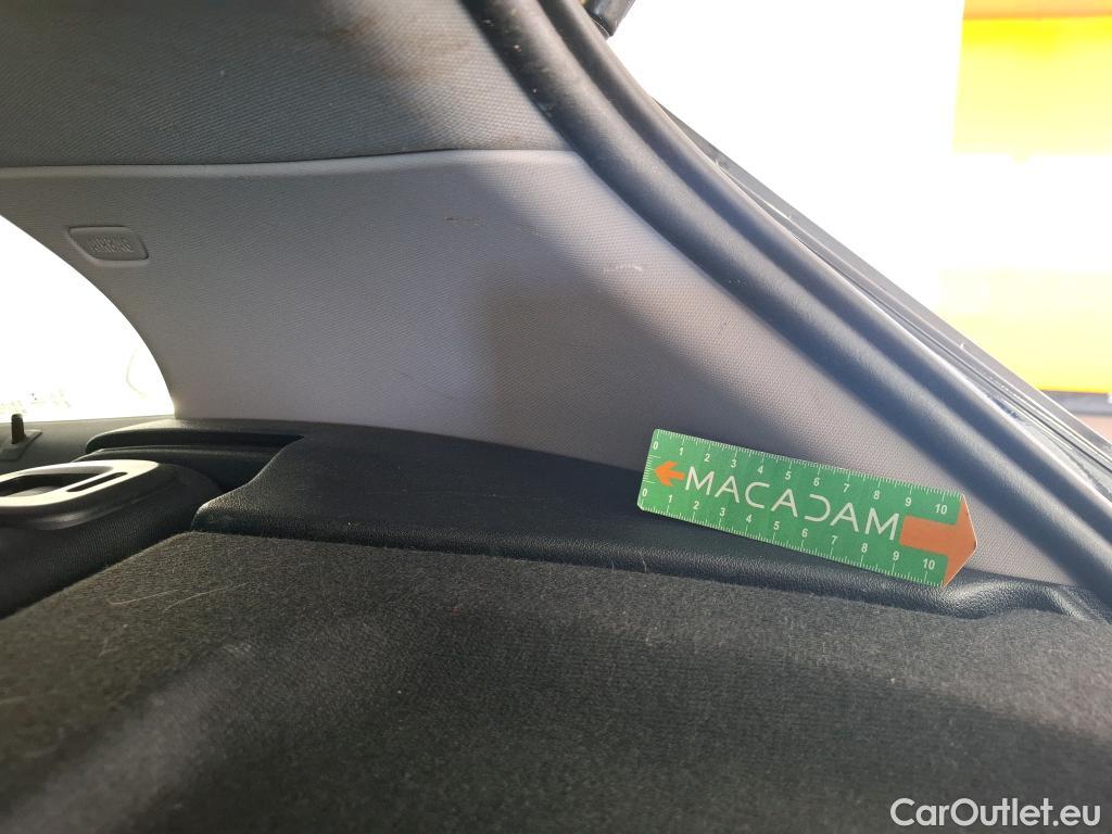  Bmw  Serie 1 BMW Série 1  2019  5P  Berline 15 116D DKG7 Business Design #115