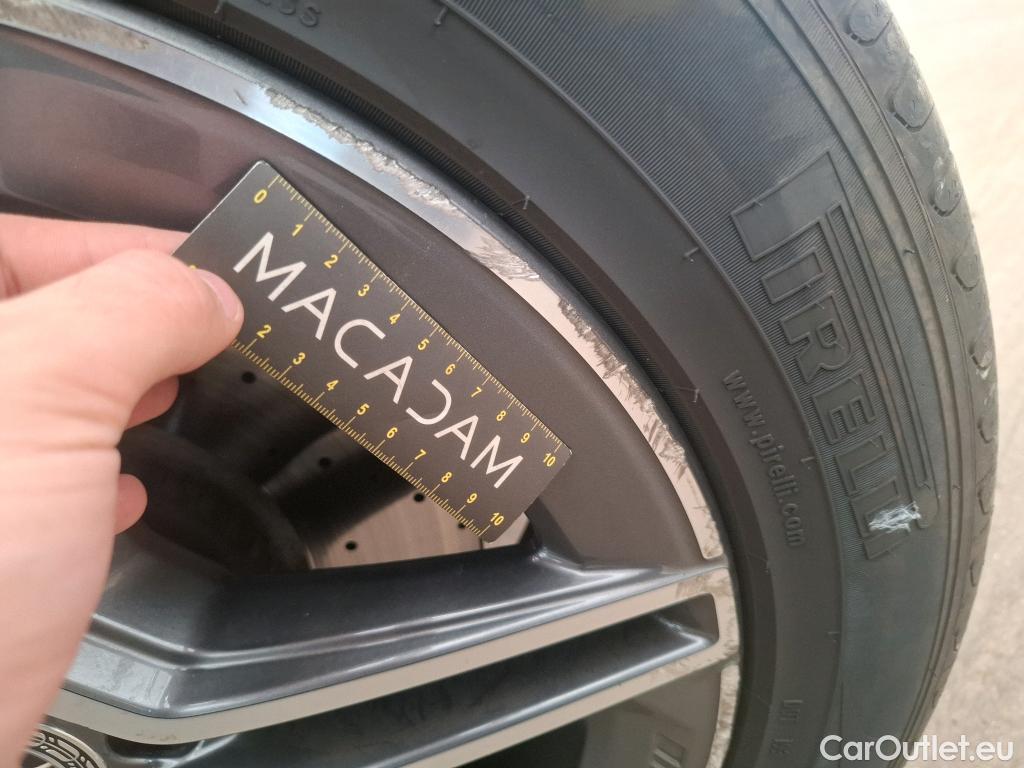  Mercedes  G-Klasee MERCEDES-BENZ GLC Coupe / 2019 / 5P / Coupé GLC 300 e AMG Line 4Matic #6