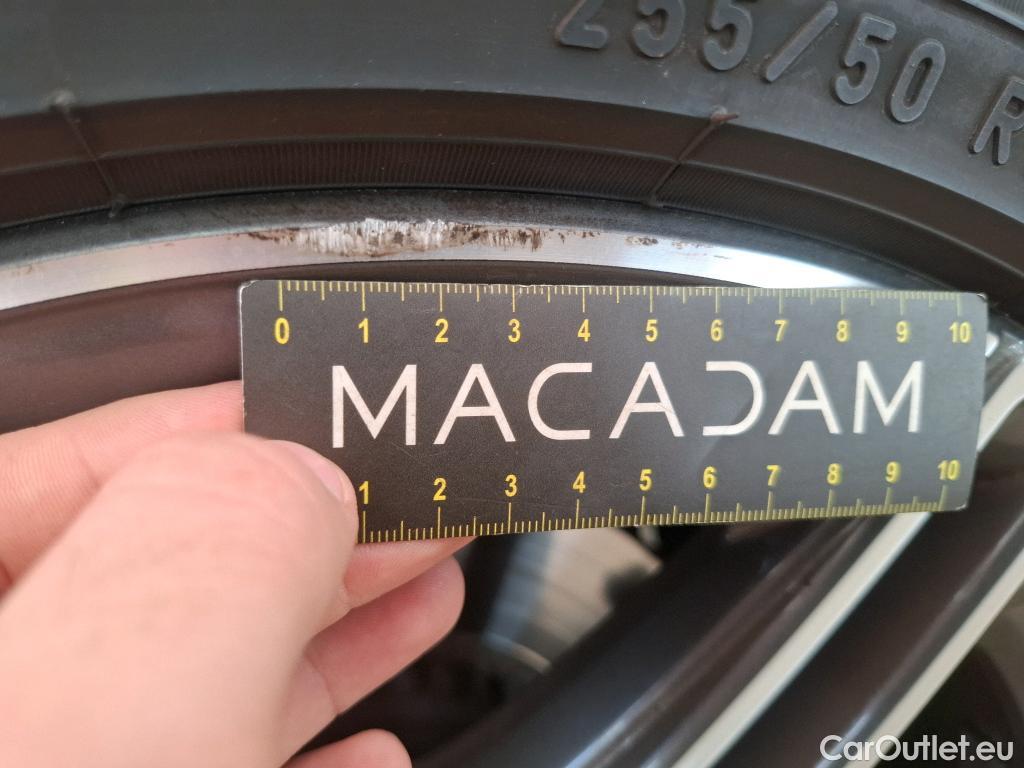  Mercedes  G-Klasee MERCEDES-BENZ GLC Coupe / 2019 / 5P / Coupé GLC 300 e AMG Line 4Matic #46