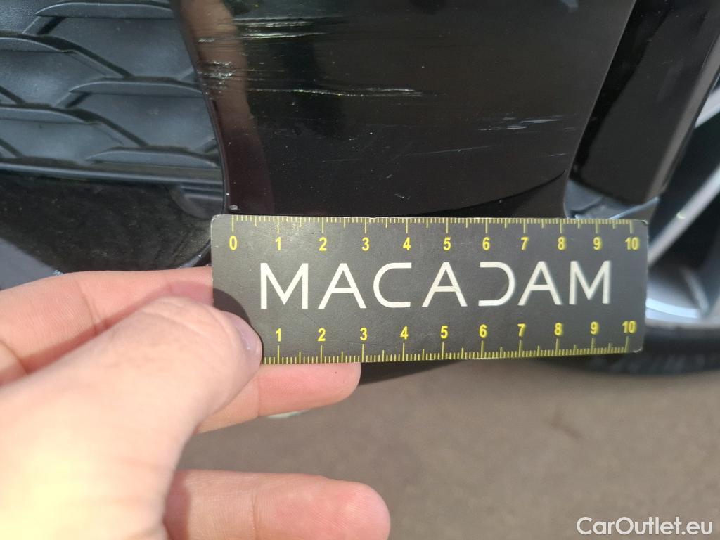  Mercedes  G-Klasee MERCEDES-BENZ GLE / 2020 / 5P / SUV GLE 350 de 4MATIC AMG Line #4