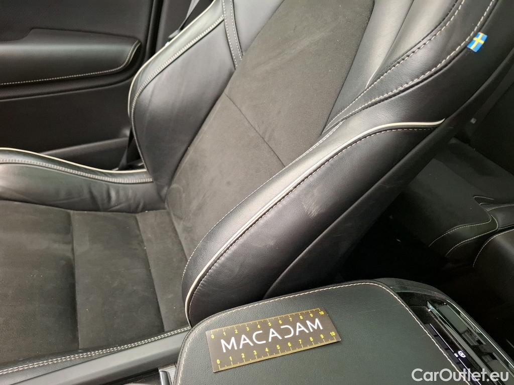  Volvo  XC90 VOLVO  / 2019 / 5P / SUV Recharge T8 AWD Geartronic 8 R-Design #14