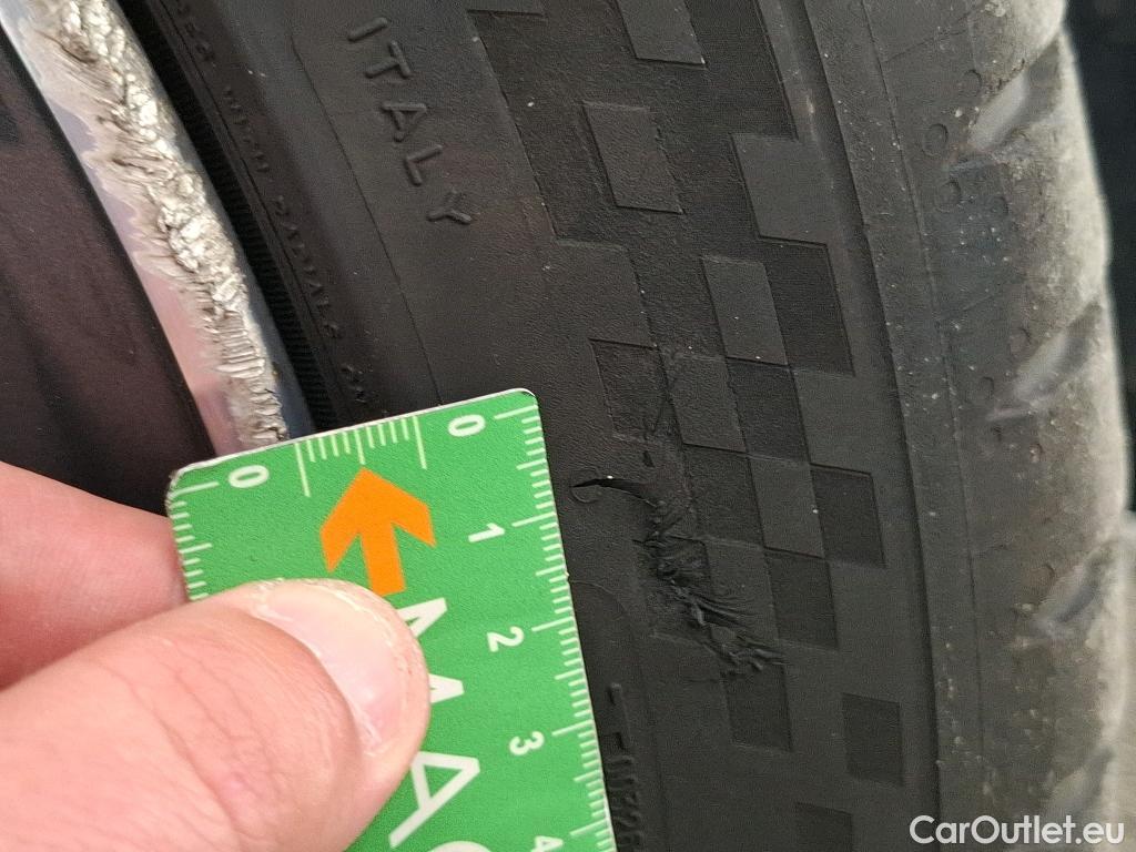  Bmw  Serie 1 BMW Série 1  2019  5P  Berline 15 116D DKG7 Business Design #32