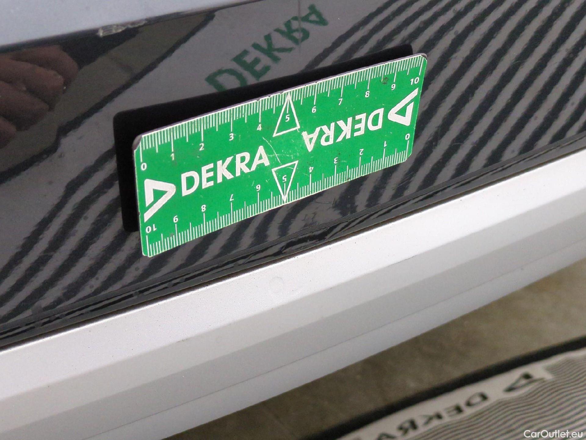  Audi  Q3  35 TDI Design luxe 2.0 TDI 150CV BVA7 E6dT #49