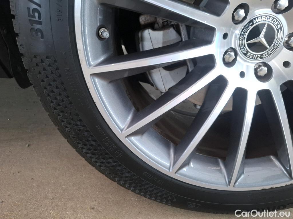  Mercedes  G-Klasee MERCEDES-BENZ GLE / 2020 / 5P / SUV GLE 350 de 4MATIC AMG Line #28