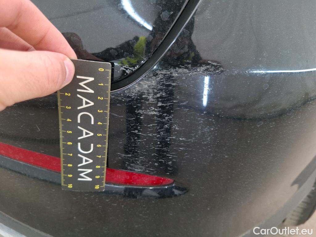  Mercedes  G-Klasee MERCEDES-BENZ GLC Coupe / 2019 / 5P / Coupé GLC 300 e AMG Line 4Matic #31