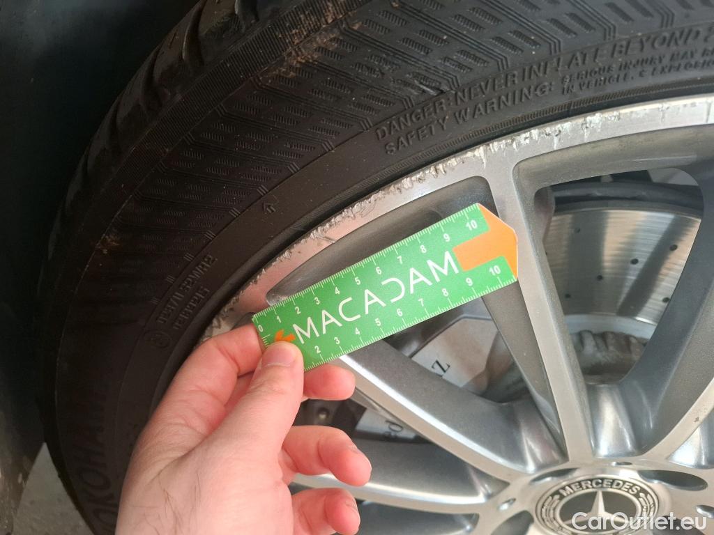  Mercedes  G-Klasee MERCEDES-BENZ GLC Coupe / 2019 / 5P / Coupé 2.0 GLC 300 DE AMG LINE 4MATIC #4