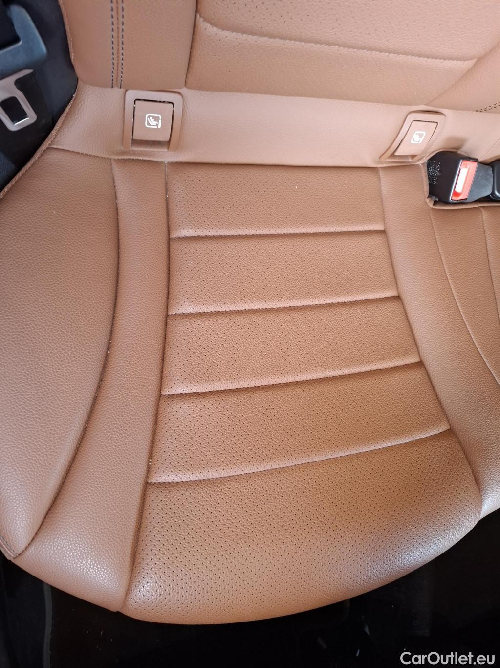  Mercedes  G-Klasee MERCEDES-BENZ GLC Coupe / 2019 / 5P / Coupé GLC 300 e AMG Line 4Matic #60