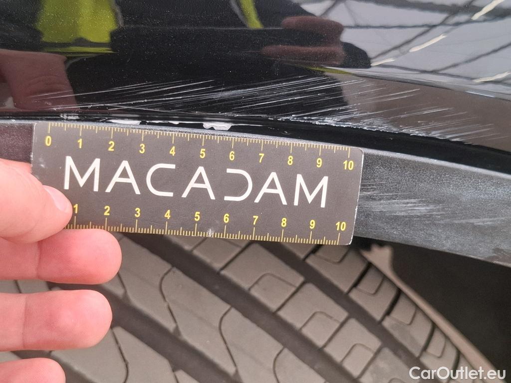  Mercedes  G-Klasee MERCEDES-BENZ GLC Coupe / 2019 / 5P / Coupé GLC 300 e AMG Line 4Matic #28