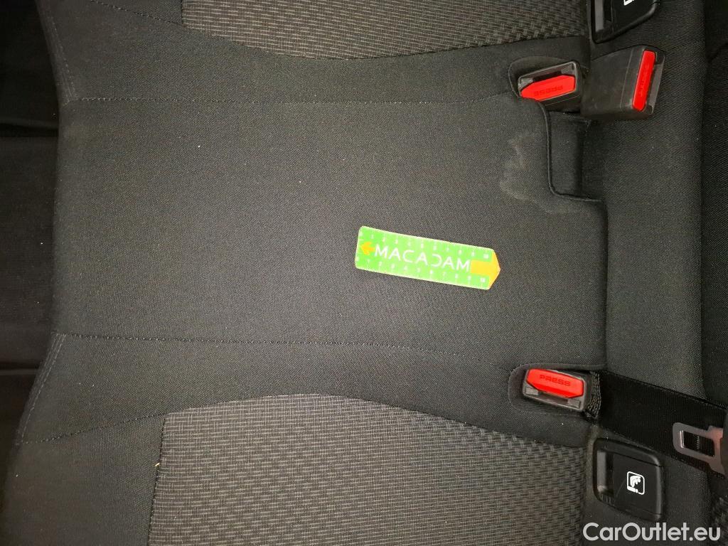  Bmw  Serie 1 BMW Série 1  2019  5P  Berline 15 116D DKG7 Business Design #103