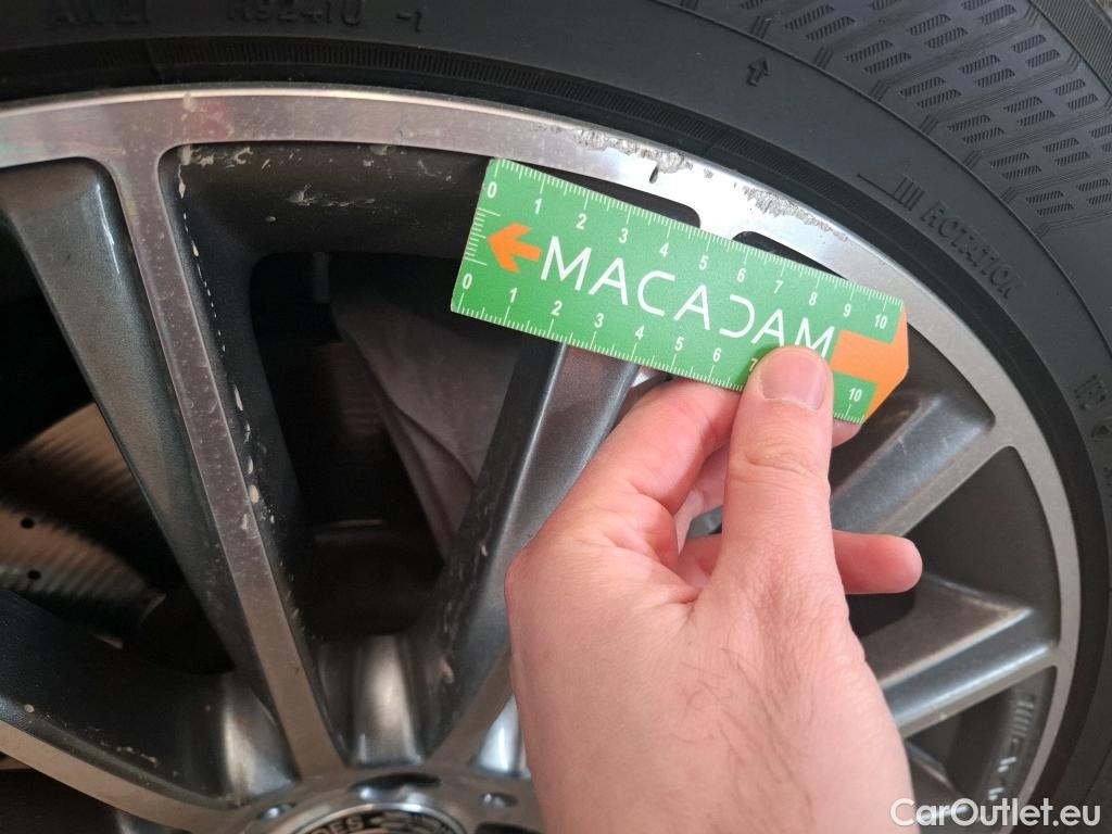  Mercedes  G-Klasee MERCEDES-BENZ GLC Coupe / 2019 / 5P / Coupé 2.0 GLC 300 DE AMG LINE 4MATIC #22