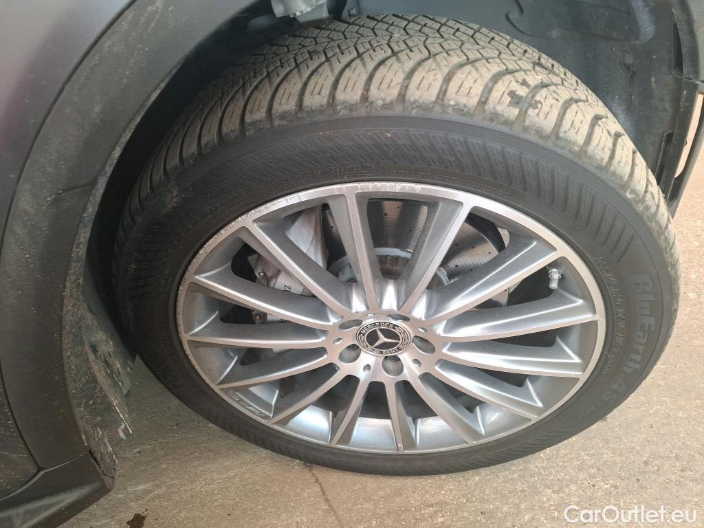  Mercedes  G-Klasee MERCEDES-BENZ GLC Coupe / 2019 / 5P / Coupé 2.0 GLC 300 DE AMG LINE 4MATIC #10