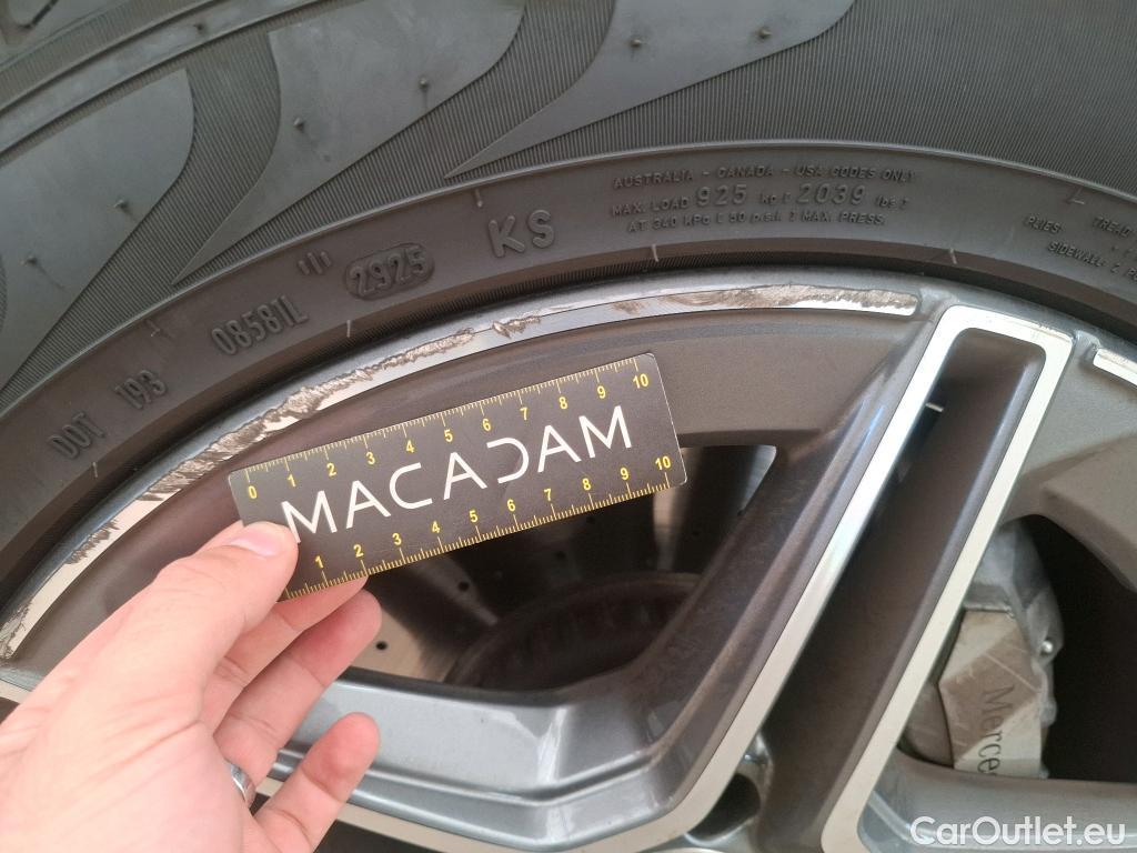  Mercedes  G-Klasee MERCEDES-BENZ GLC Coupe / 2019 / 5P / Coupé GLC 300 e AMG Line 4Matic #40