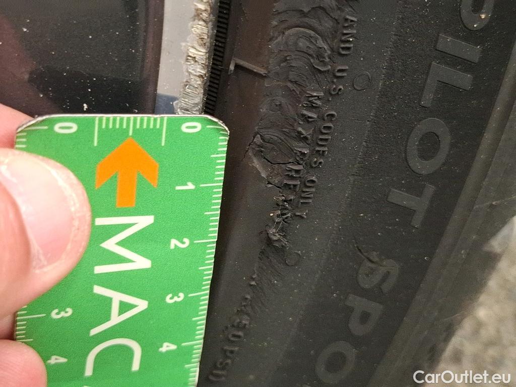  Bmw  Serie 1 BMW Série 1  2019  5P  Berline 15 116D DKG7 Business Design #37