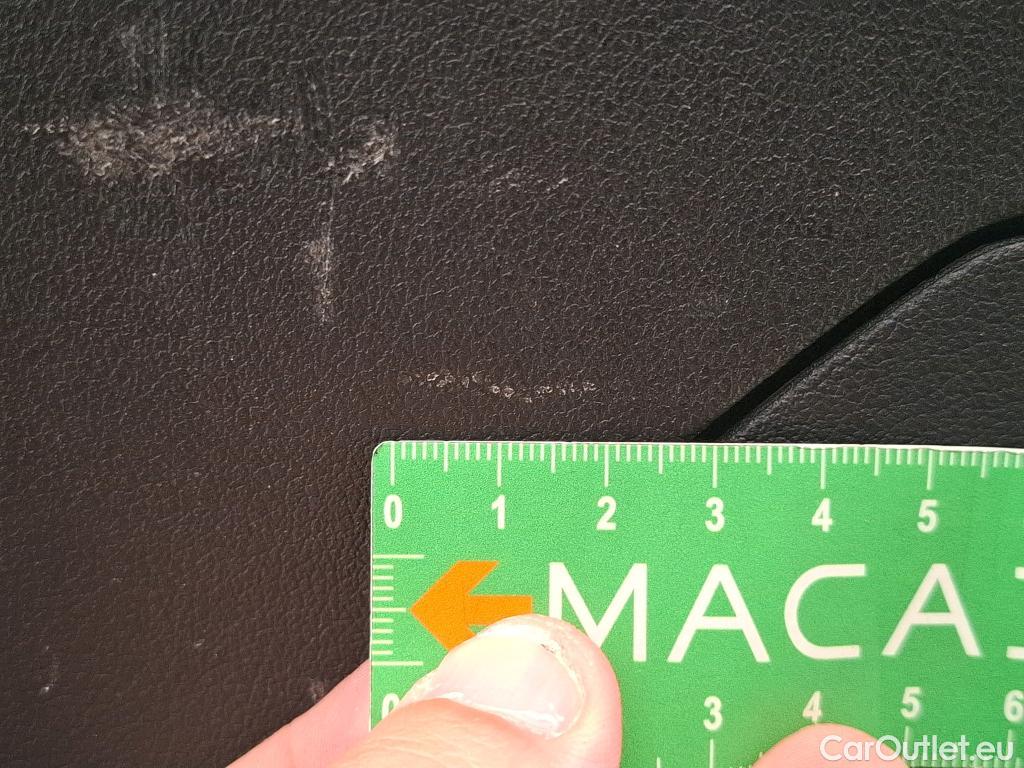  Bmw  Serie 1 BMW Série 1  2019  5P  Berline 15 116D DKG7 Business Design #81