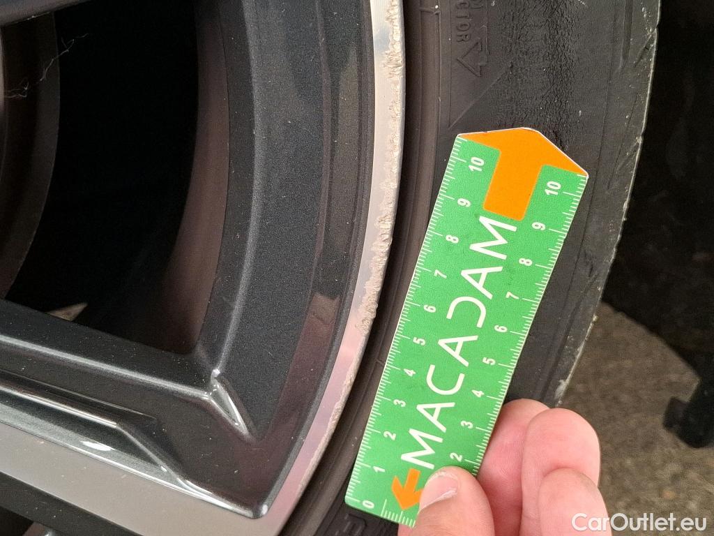  Bmw  Serie 1 BMW Série 1  2019  5P  Berline 15 116D DKG7 Business Design #46