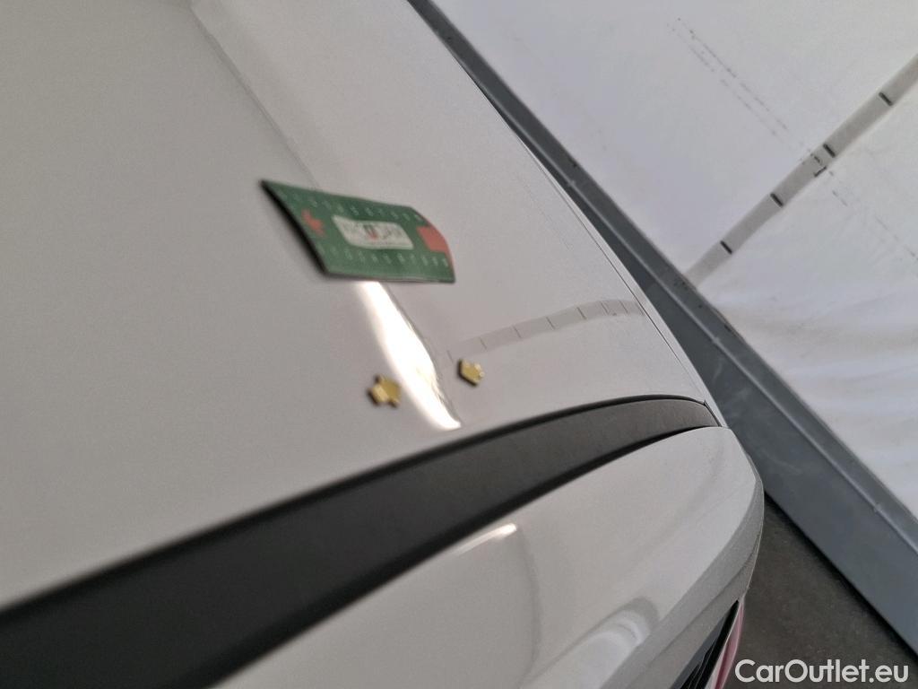  Hyundai   Ioniq Ioniq Business Hybrid 1.6 GDI 140CV BVA6 E6dT #39