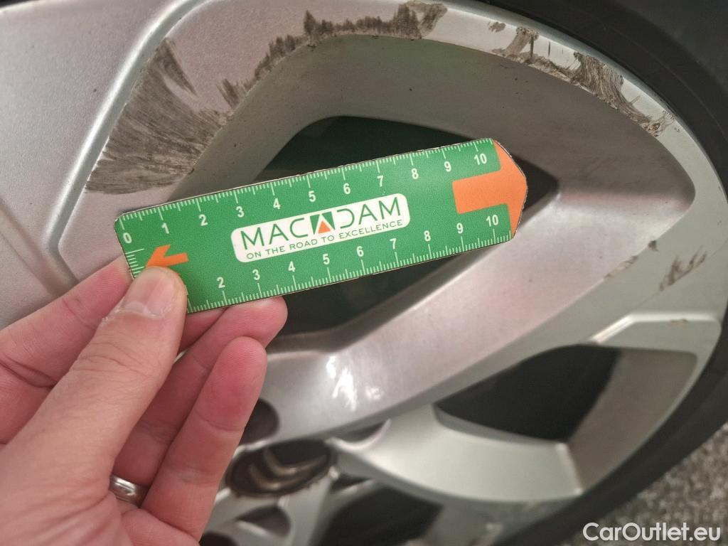  Citroen  C5 Aircross CITROEN  / 2022 / 5P / SUV BlueHDi 130 S&S EAT8 Feel #25