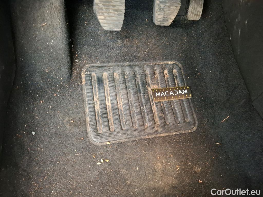  Citroen  C3  Société Feel 1.5 BlueHDI 100CV BVM6 E6dT #9