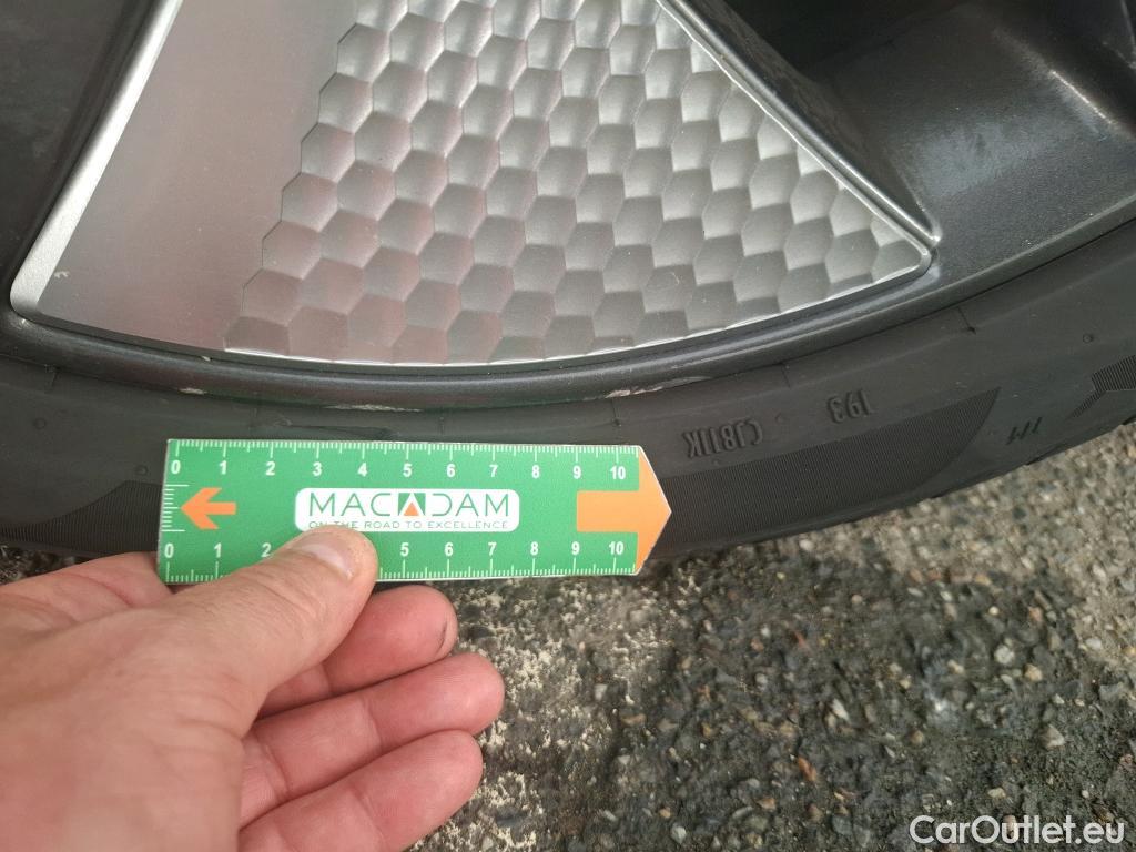  Hyundai   Ioniq Ioniq Business Hybrid 1.6 GDI 140CV BVA6 E6dT #19