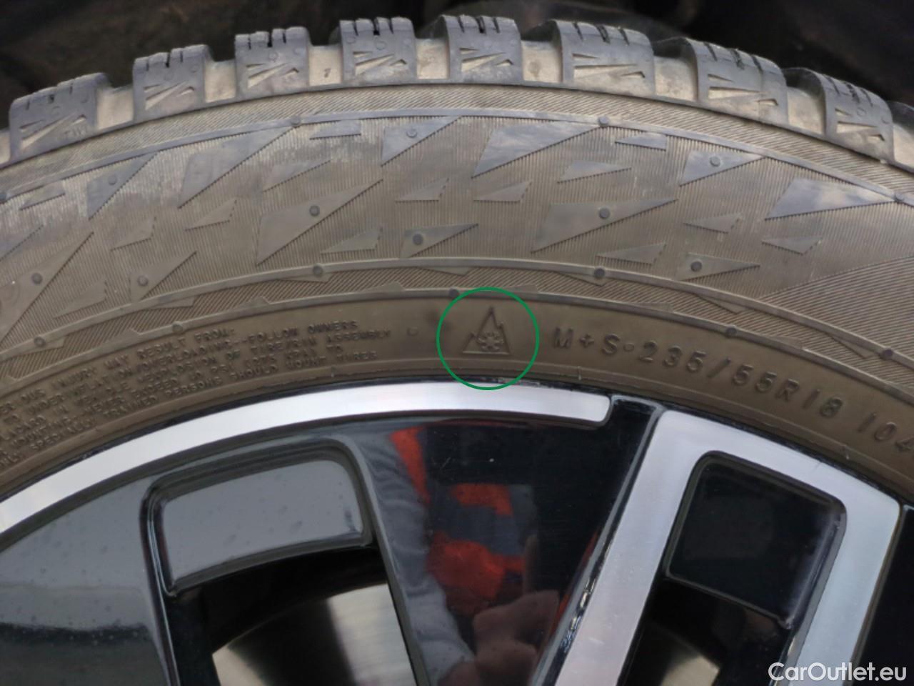  Mercedes  GLA MERCEDES-BENZ  / 2020 / 5P / SUV  250 e PROGRESSIVE LINE DCT #1