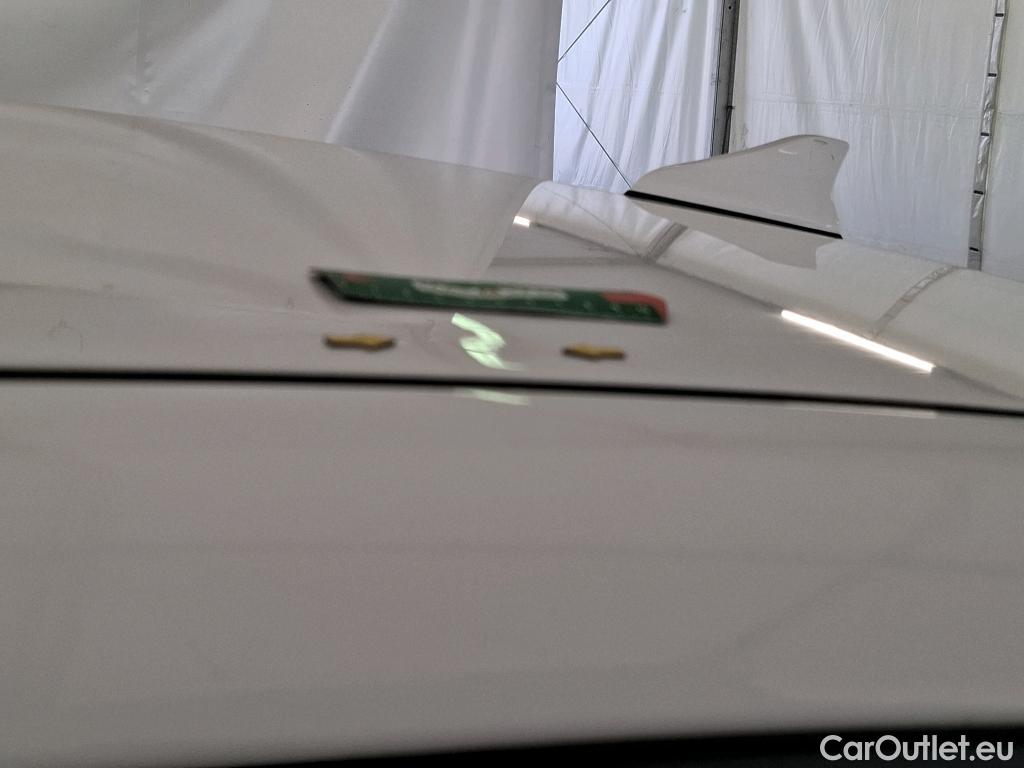  Hyundai   Ioniq Ioniq Business Hybrid 1.6 GDI 140CV BVA6 E6dT #38