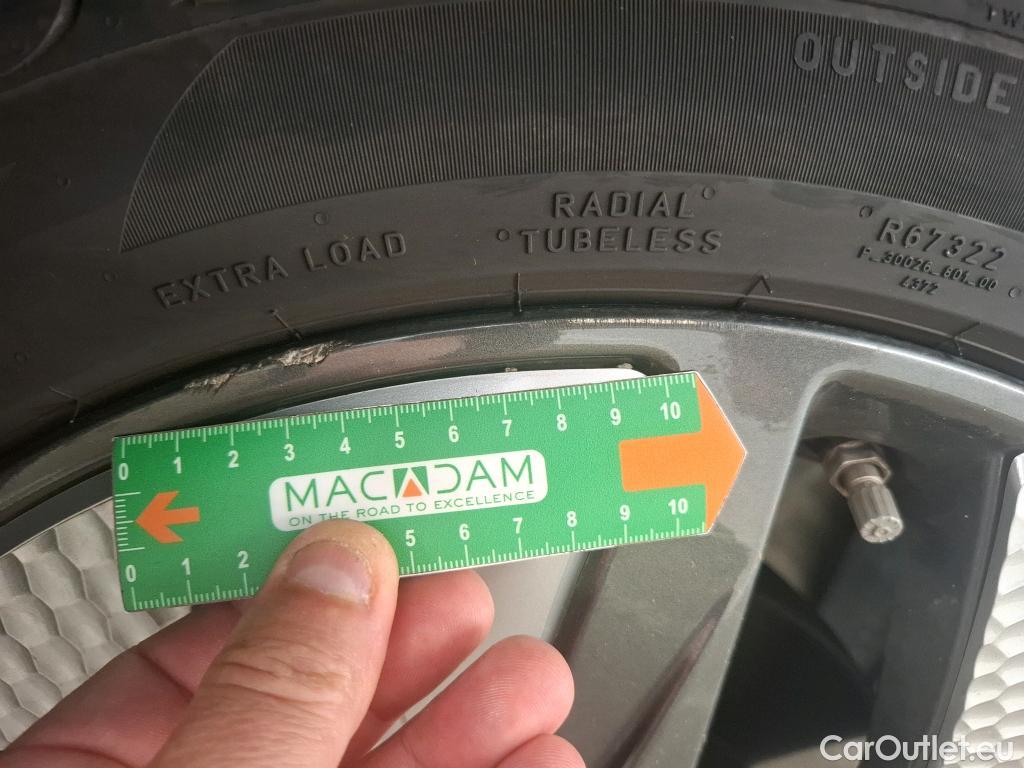  Hyundai   Ioniq Ioniq Business Hybrid 1.6 GDI 140CV BVA6 E6dT #17