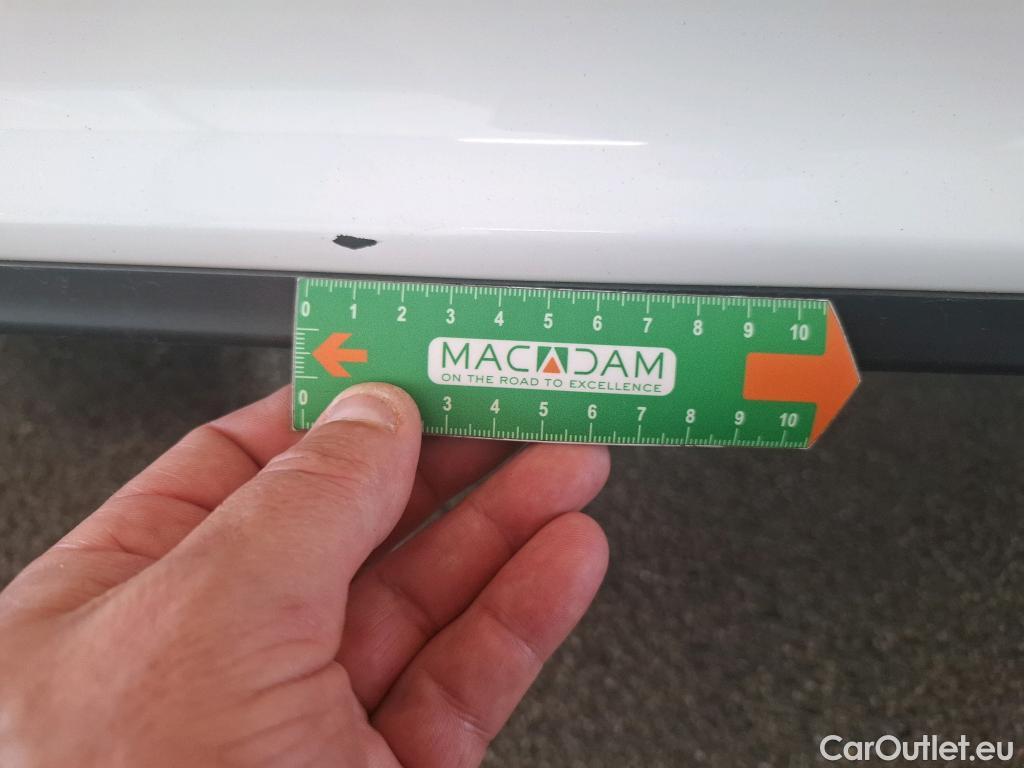  Hyundai   Ioniq Ioniq Business Hybrid 1.6 GDI 140CV BVA6 E6dT #52