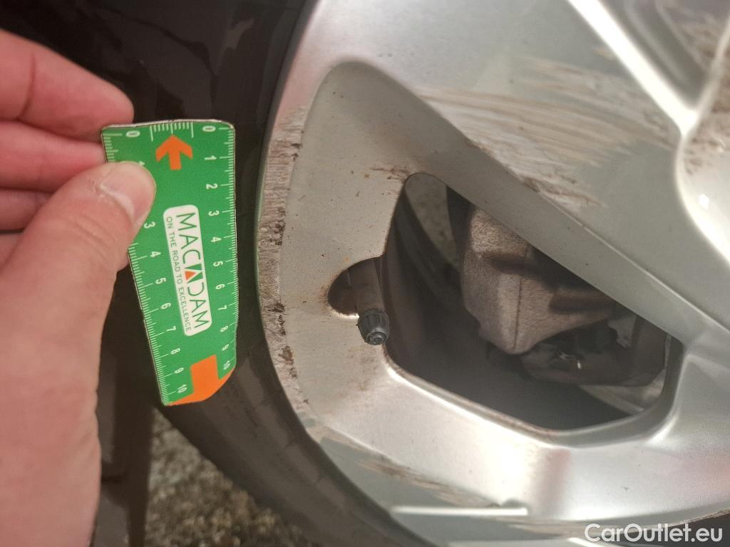  Citroen  C5 Aircross CITROEN  / 2022 / 5P / SUV BlueHDi 130 S&S EAT8 Feel #16