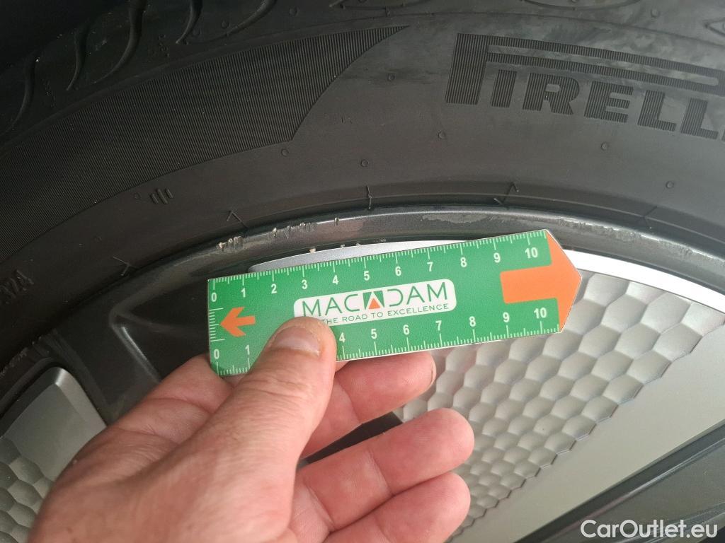  Hyundai   Ioniq Ioniq Business Hybrid 1.6 GDI 140CV BVA6 E6dT #28