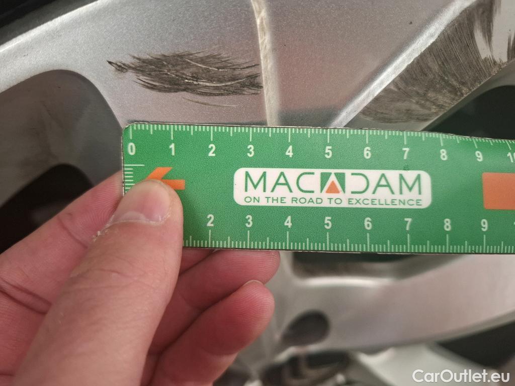  Citroen  C5 Aircross CITROEN  / 2022 / 5P / SUV BlueHDi 130 S&S EAT8 Feel #27