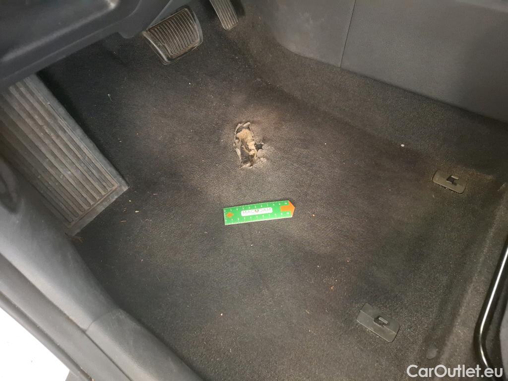  Hyundai   Ioniq Ioniq Business Hybrid 1.6 GDI 140CV BVA6 E6dT #1