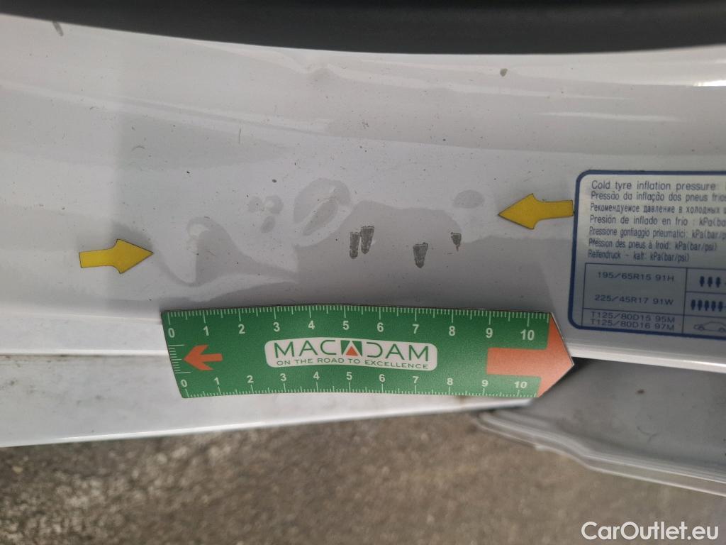  Hyundai   Ioniq Ioniq Business Hybrid 1.6 GDI 140CV BVA6 E6dT #13