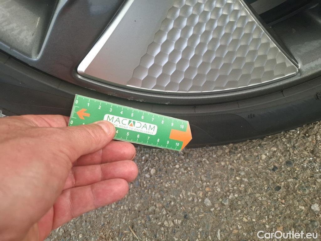  Hyundai   Ioniq Ioniq Business Hybrid 1.6 GDI 140CV BVA6 E6dT #24