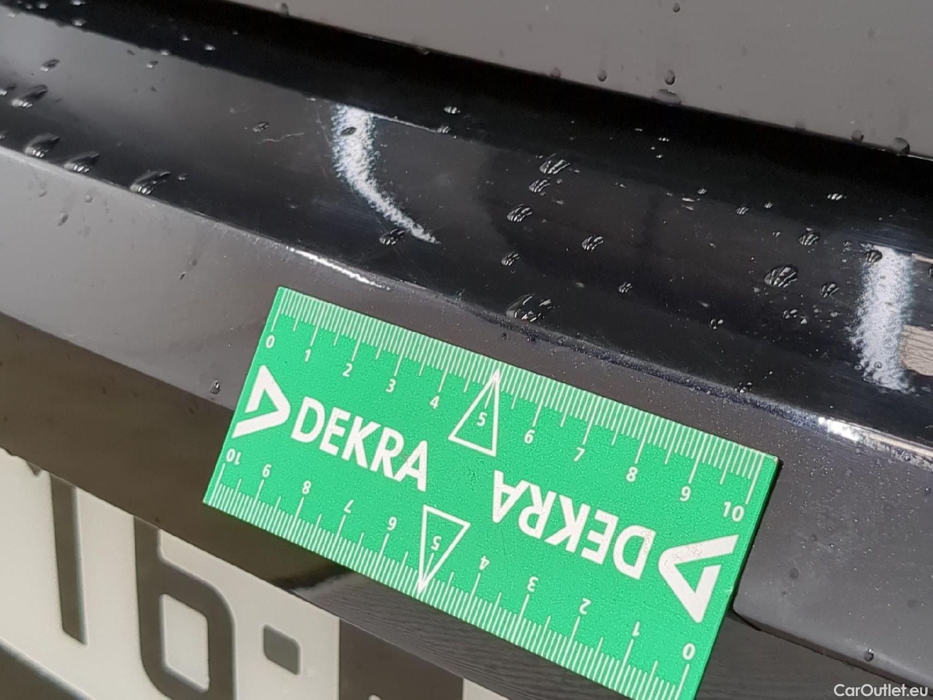  Volkswagen  Golf  / 2020 / 5P / Berline 2.0 TDI SCR 115 DSG7 LIFE BUSINESS #10