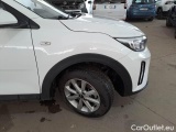 KIA  STONIC KIA  / 2017 / 5P / SUV 1.2 DPI URBAN #38