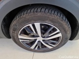  Peugeot  3008 PEUGEOT  / 2016 / 5P / SUV PURETECH TURBO 130 EAT8 SeS ALLURE #18