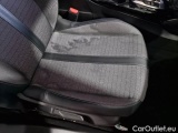  Peugeot  2008 PEUGEOT  / 2019 / 5P / CROSSOVER BLUEHDI 130 EAT8 ALLURE S/S AUT. #14