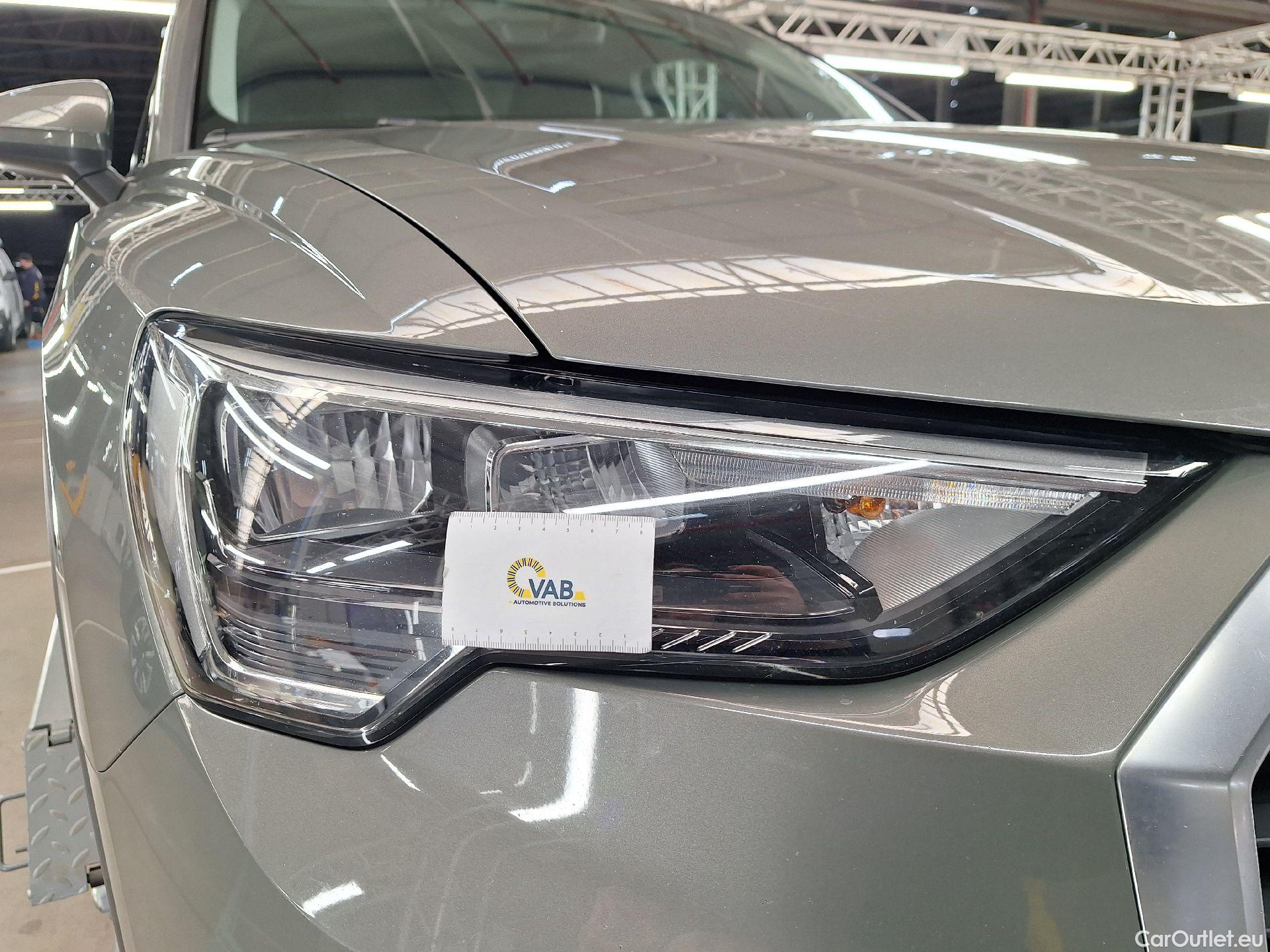  Audi  Q3 Audi,  '18, Audi  35 TDI S Tronic Business Edition 5d #3