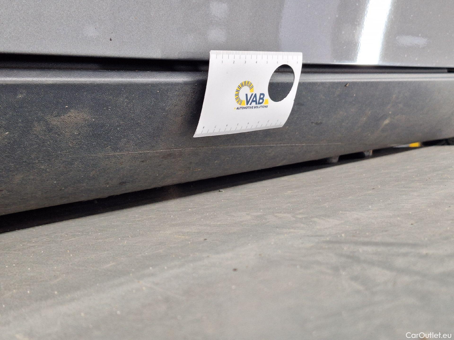  Mercedes  B-Klasse Mercedes, B-Class '18, Mercedes-Benz  B 180 Business Solution 5d #76