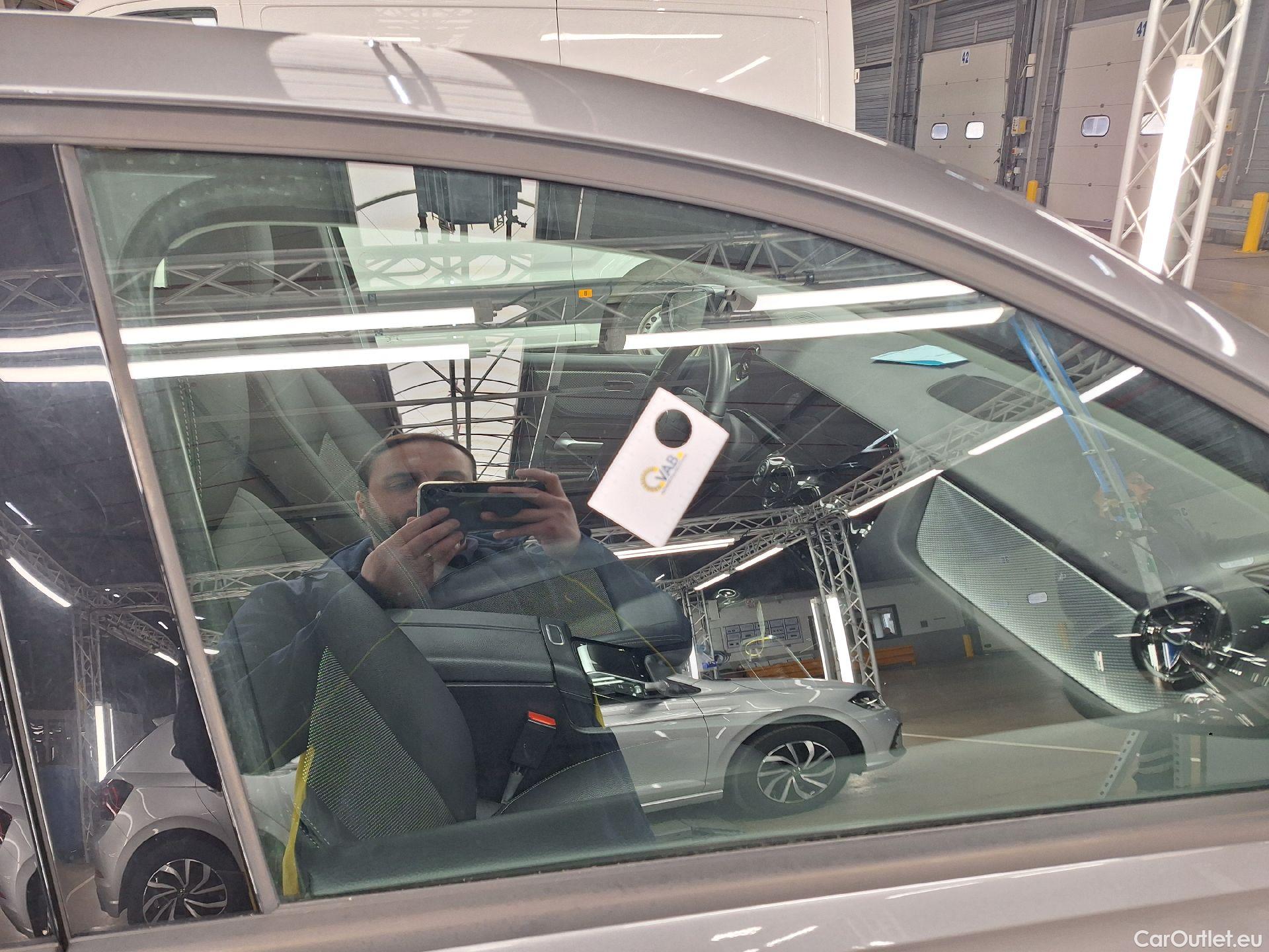  Mercedes  B-Klasse Mercedes, B-Class '18, Mercedes-Benz  B 180 Business Solution 5d #33