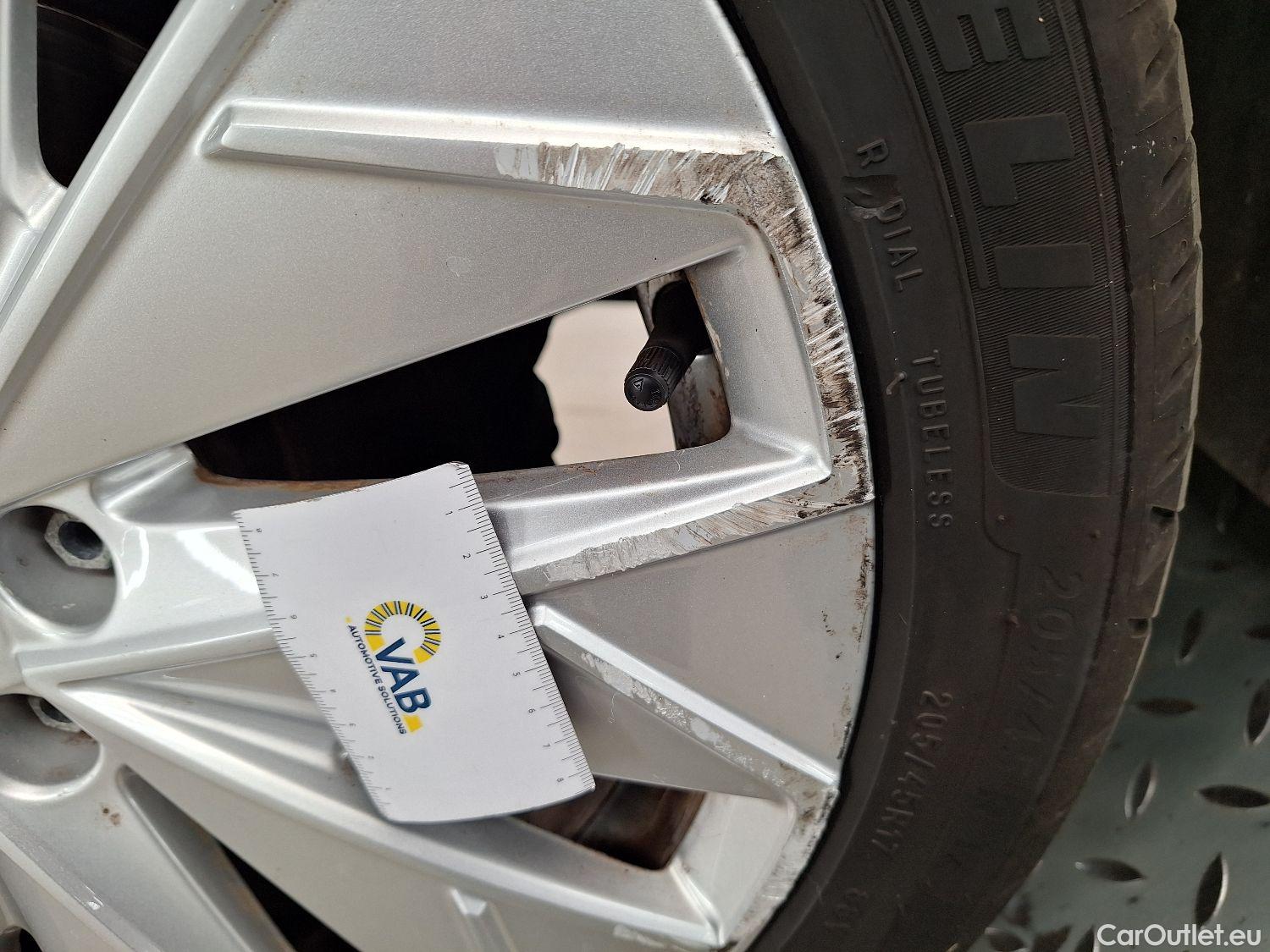  Skoda  KAMIQ Skoda,  '19, Skoda  1.0 TGI 66kW Clever 5d #61