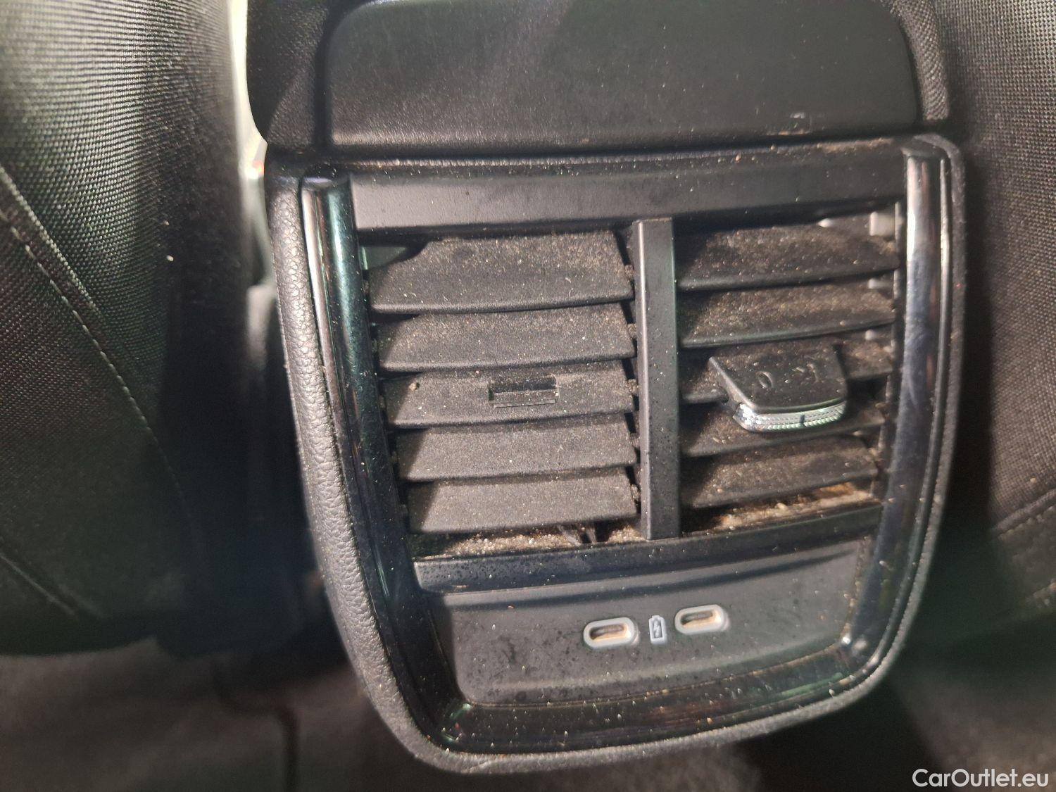  Skoda  KAMIQ Skoda,  '19, Skoda  1.0 TGI 66kW Clever 5d #103