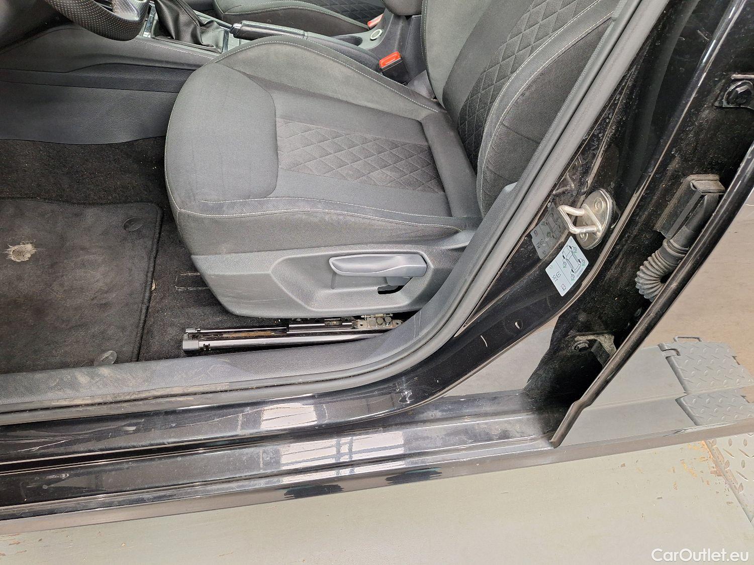  Skoda  KAMIQ Skoda,  '19, Skoda  1.0 TGI 66kW Clever 5d #93