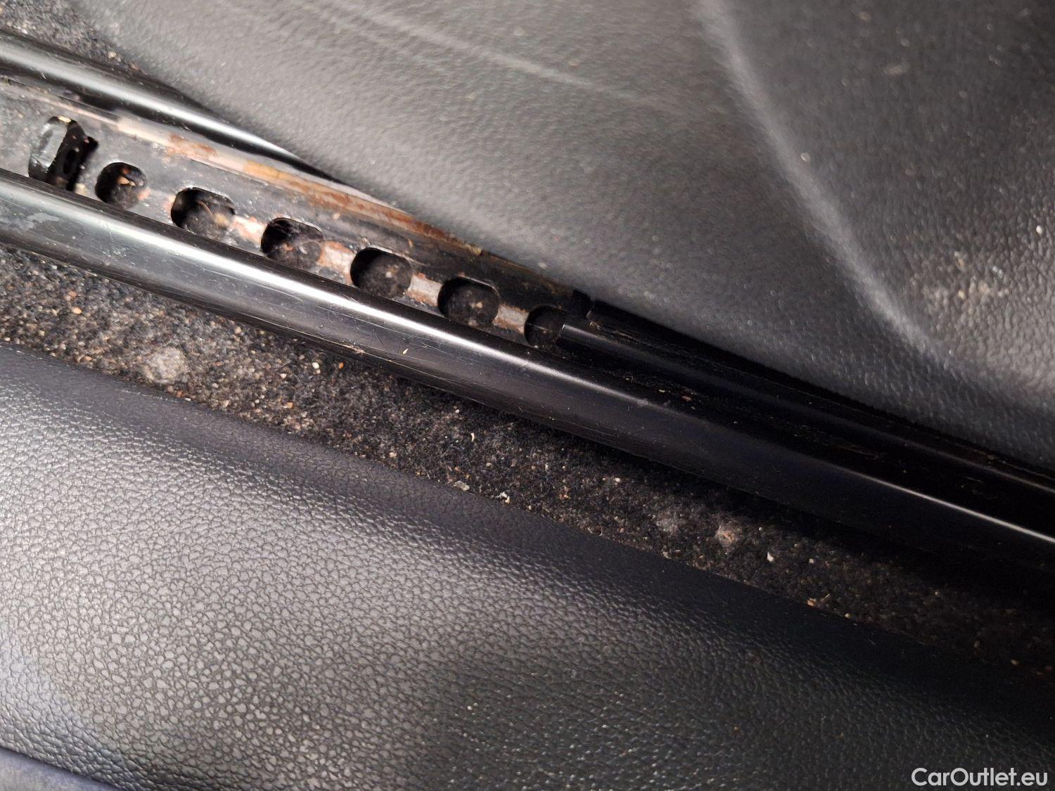  Skoda  KAMIQ Skoda,  '19, Skoda  1.0 TGI 66kW Clever 5d #101