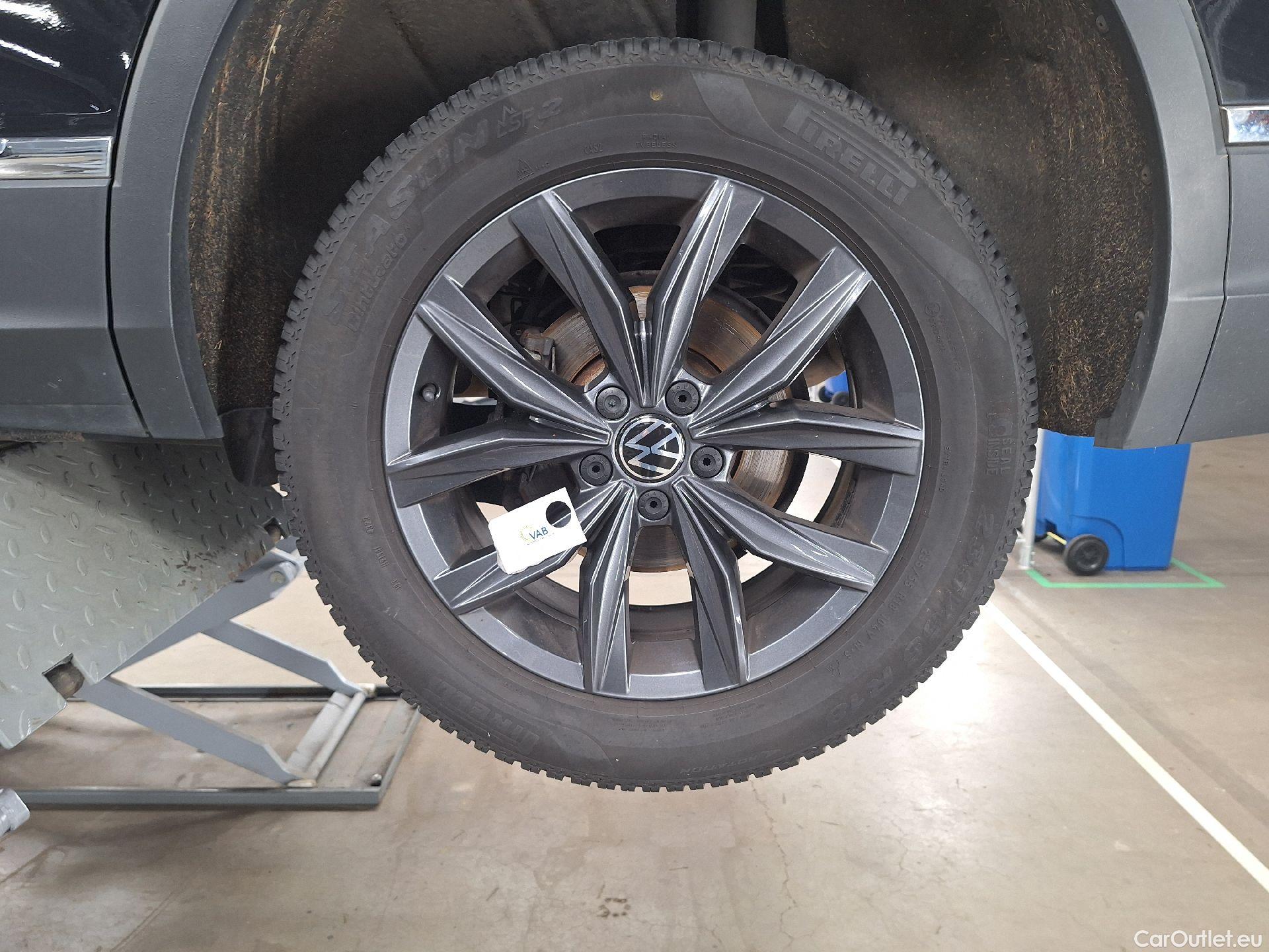  Volkswagen  Tiguan VW,  Alls FL'21, Volkswagen  Allspace 2.0 TDI DSG Life 5d #23