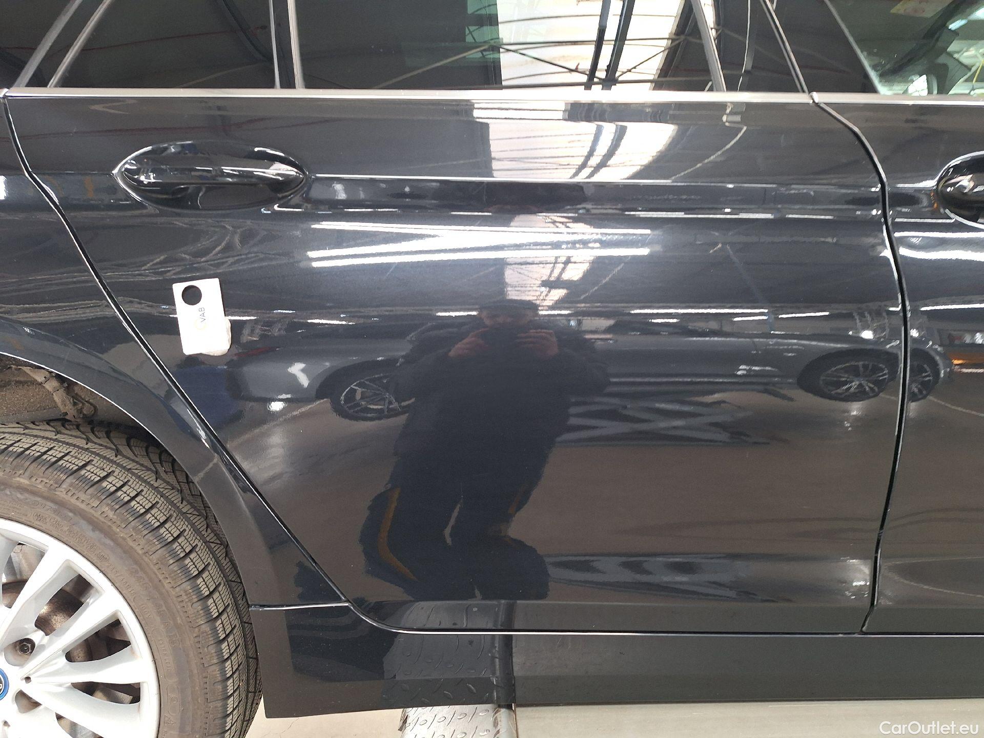  Bmw  Serie 5 BMW, 5-ser To FL'20 PHEV, BMW 5 Reeks Touring 520e 150kW 5d #19