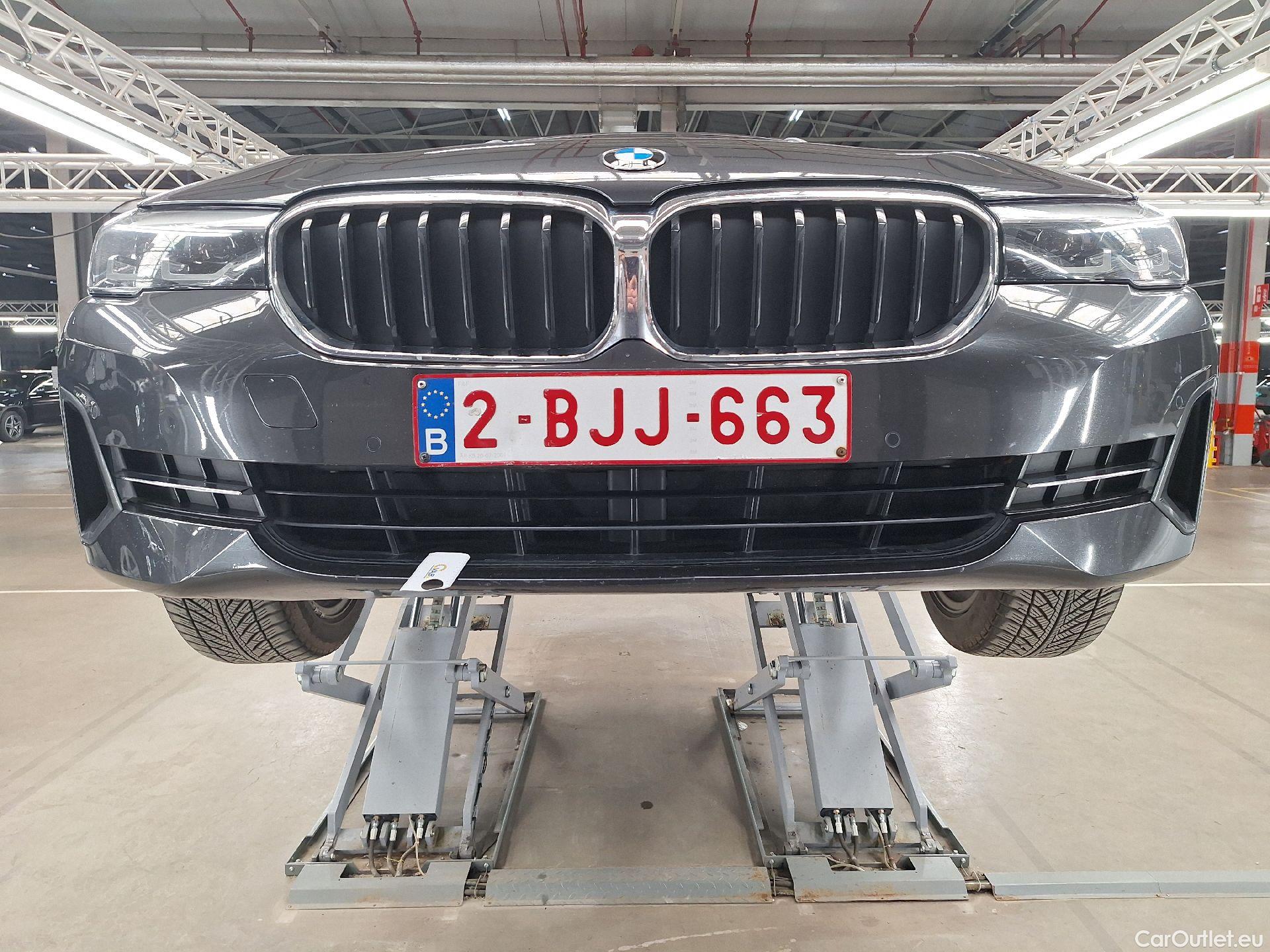  Bmw  Serie 5 BMW, 5-serie To FL'20, BMW 5 Reeks Touring 520d Aut. (120 kW) 5d #27
