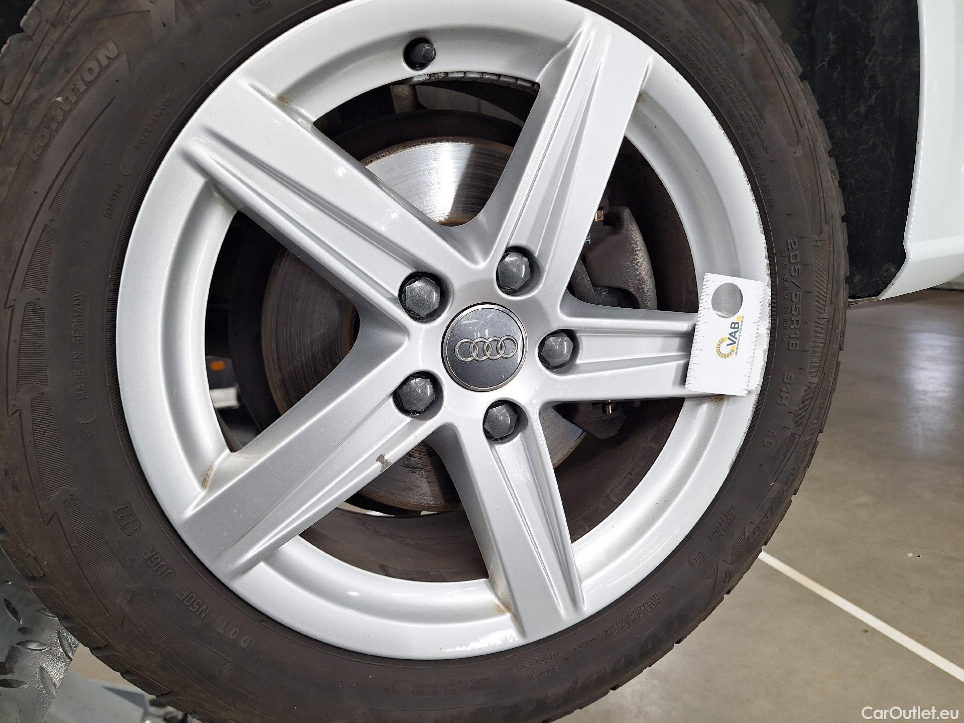  Audi  A3 Audi,  Sportback FL'16, Audi  Sportback 1.6 30 TDi 85kW 5d #32