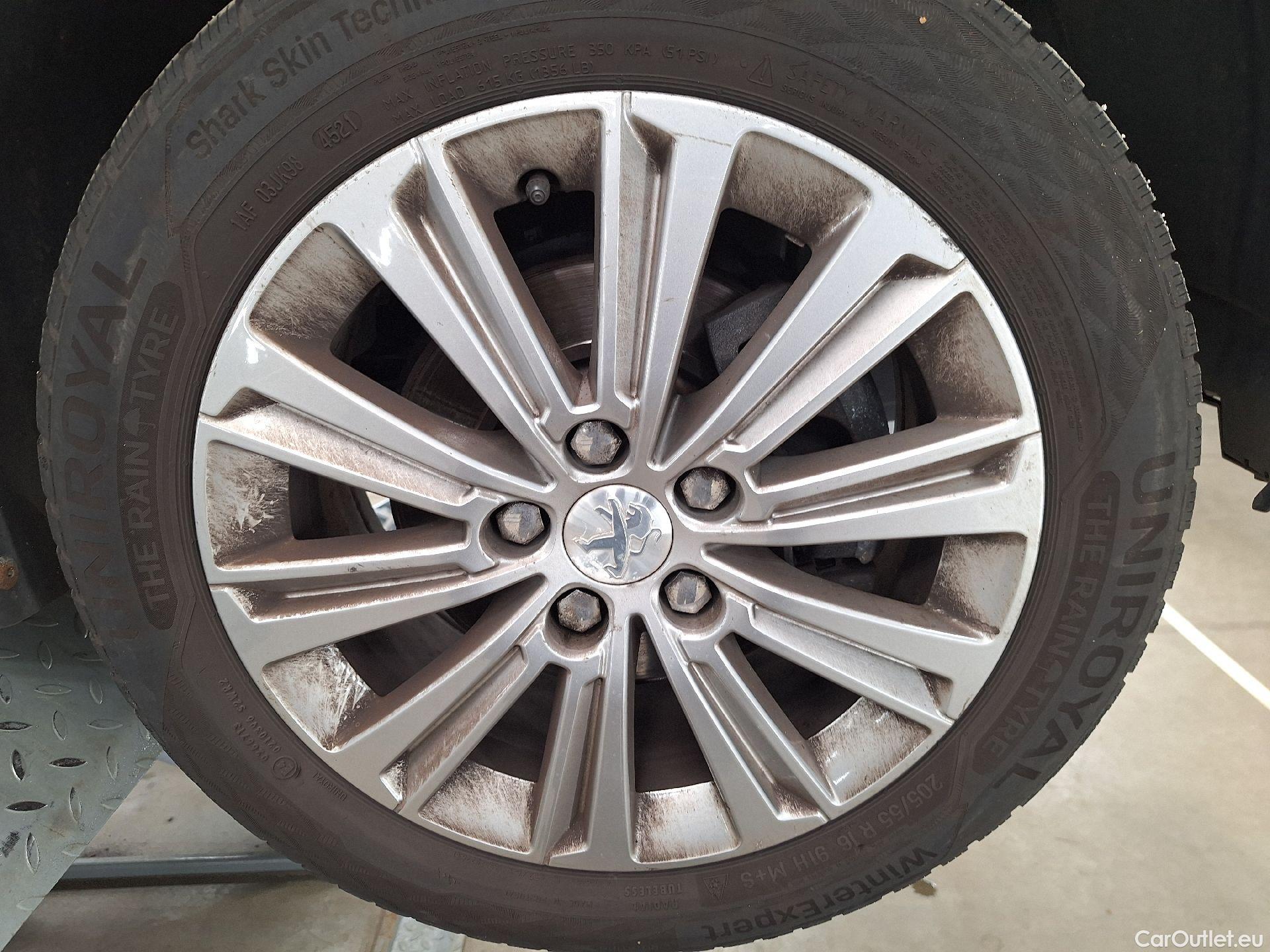  Peugeot  308 Peugeot,  SW FL'17, Peugeot  SW 1.5 BlueHDi 130 S&S EAT8 Allure 5d #25