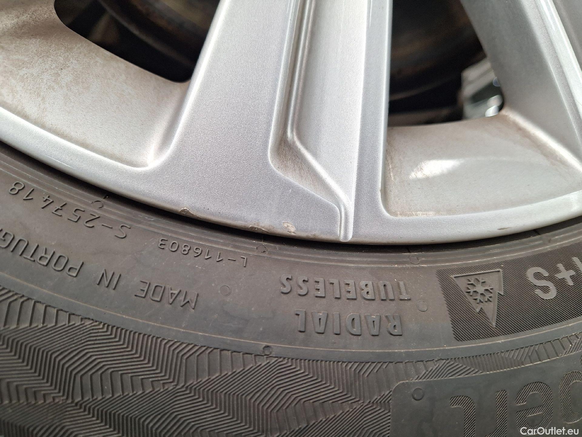  Peugeot  308 Peugeot,  SW FL'17, Peugeot  SW 1.5 BlueHDi 130 S&S EAT8 Allure 5d #21